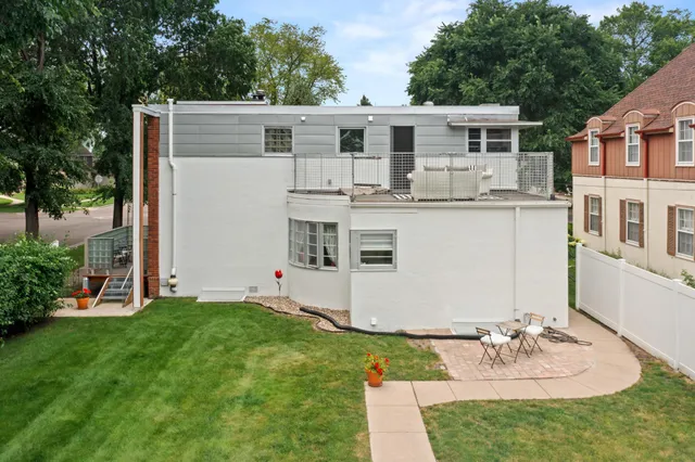 $625,000 | 1550 8th Street South, Fargo, ND 58103