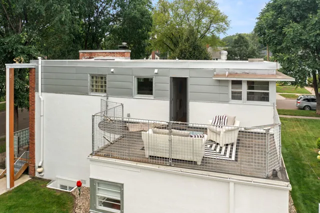 $625,000 | 1550 8th Street South, Fargo, ND 58103