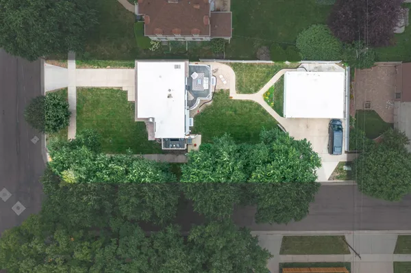 $599,900 | 1550 8th Street South, Fargo, ND 58103