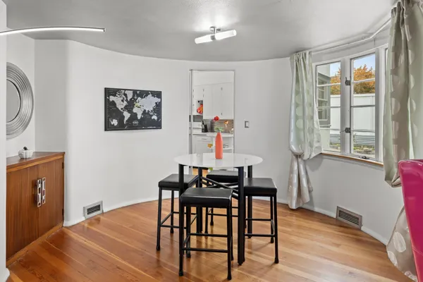 $599,900 | 1550 8th Street South, Fargo, ND 58103