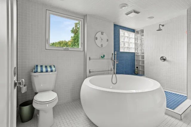 $625,000 | 1550 8th Street South, Fargo, ND 58103