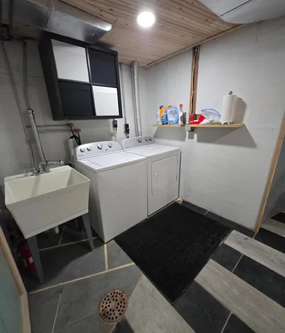 $625,000 | 1550 8th Street South, Fargo, ND 58103