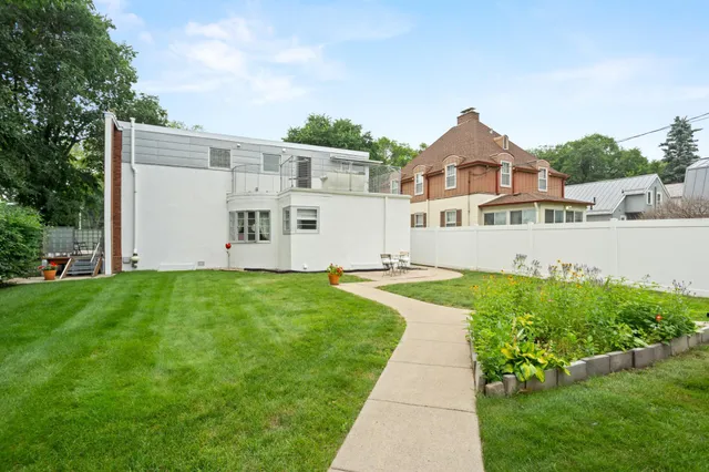 $625,000 | 1550 8th Street South, Fargo, ND 58103