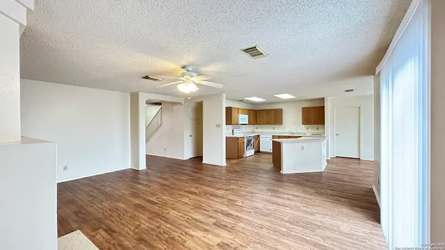 $1,900 | 8435 Parry Path, San Antonio, TX 78109