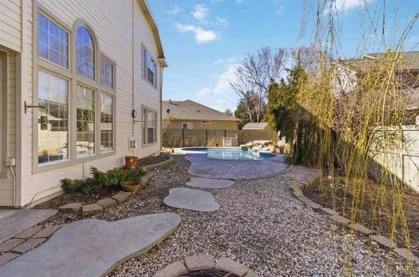 $698,000 | 4550 West Brassie Court, Meridian, ID 83646