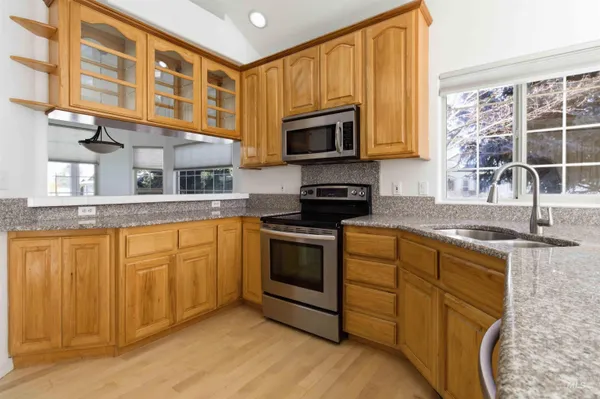 $698,000 | 4550 West Brassie Court, Meridian, ID 83646