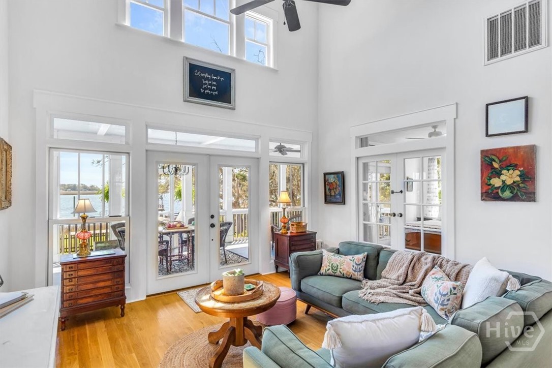 690 Japonica Road Midway, GA 31320 - Photo 15 of 70 Living room
