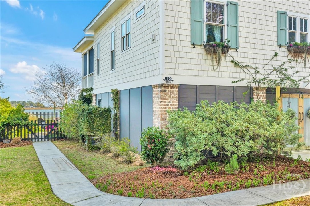 690 Japonica Road Midway, GA 31320 - Photo 68 of 70 Walkway to the front of the home.
