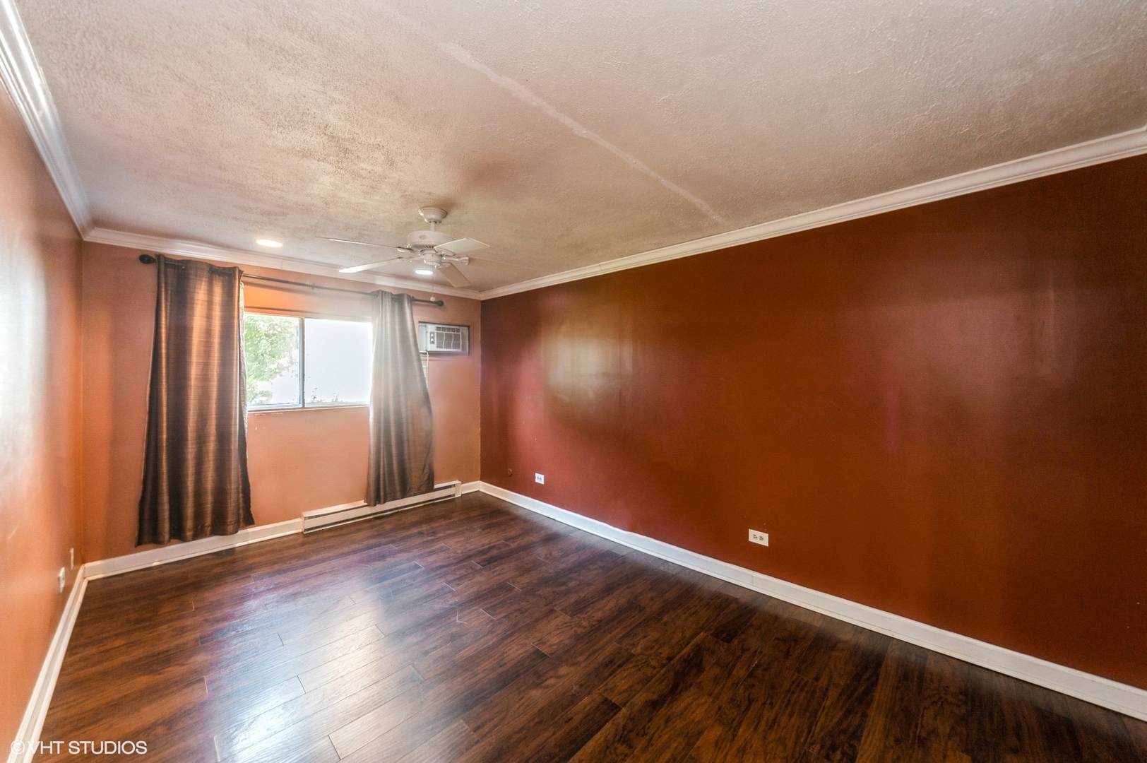 880 East Old Willow Road, Unit 175 Prospect Heights, IL 60070 - Photo 12 of 12 a view of an empty room with wooden floor and a window