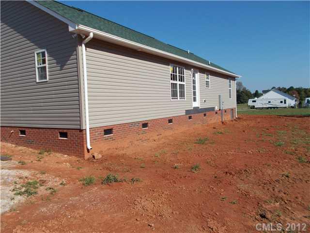 2292 Southbend Road Clover, SC 29710 - Photo 2 of 4 Gallery Image 2