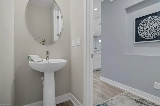 $700,000 | 12973 Pembroke Drive, Naples, FL 34105