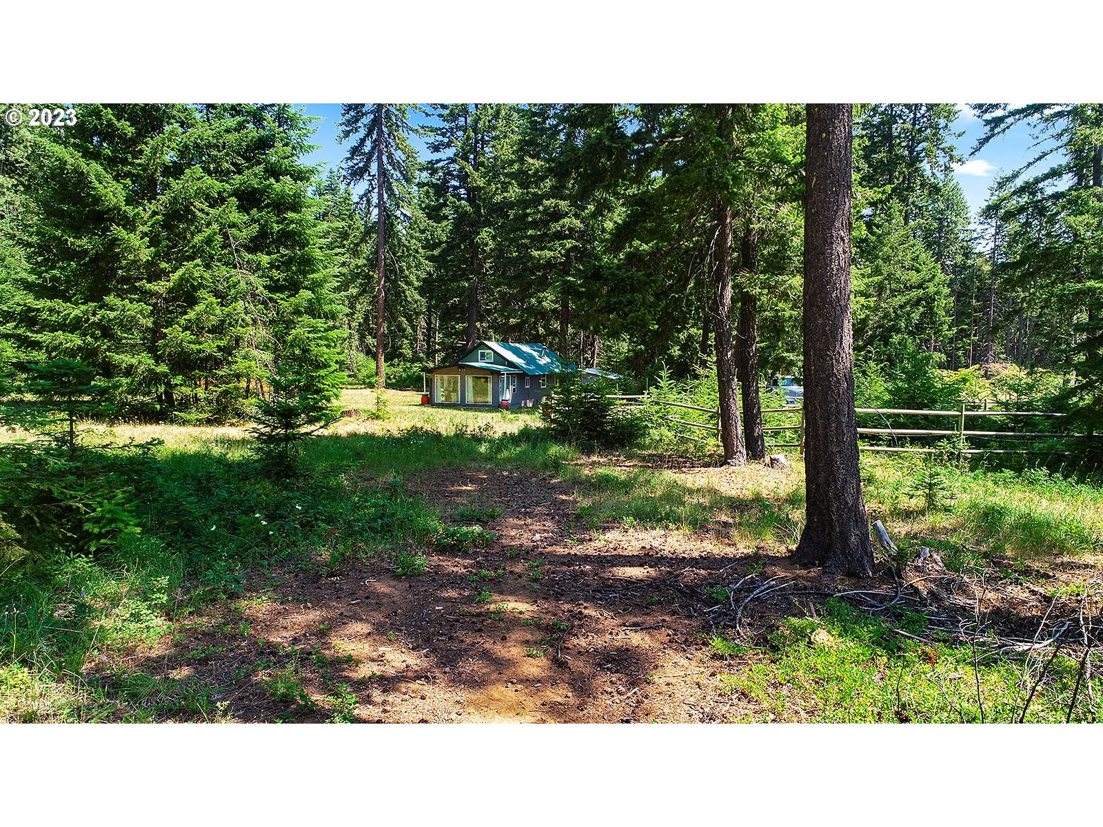 21 Prairie Road Appleton, WA 98602 - Photo 15 of 39 a black and white photo of a park