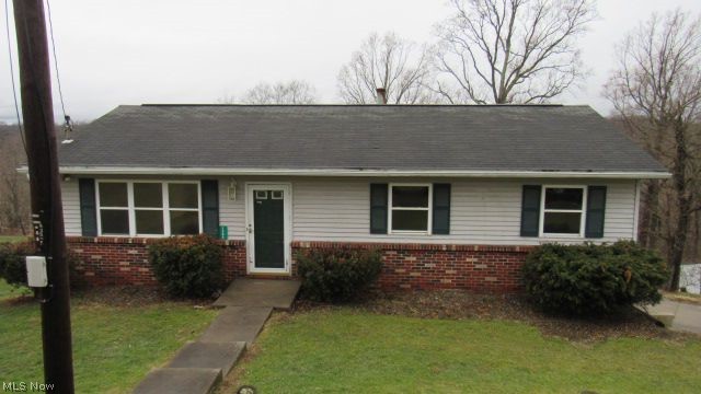 1392 Genteel Ridge Road Wellsburg, WV 26070 - Photo 1 of 10