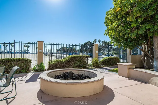 $3,995 | 850 East Ocean Boulevard, Unit 1604, Long Beach, CA 90802