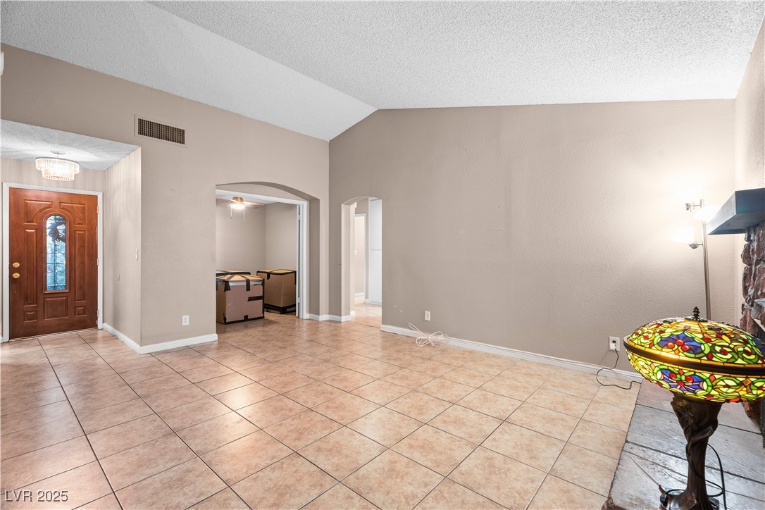 6205 Carmen Boulevard Las Vegas, NV 89108 - Photo 16 of 51