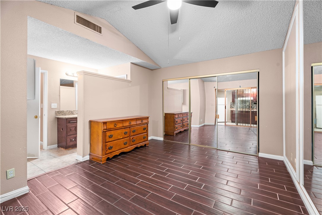 6205 Carmen Boulevard Las Vegas, NV 89108 - Photo 31 of 51