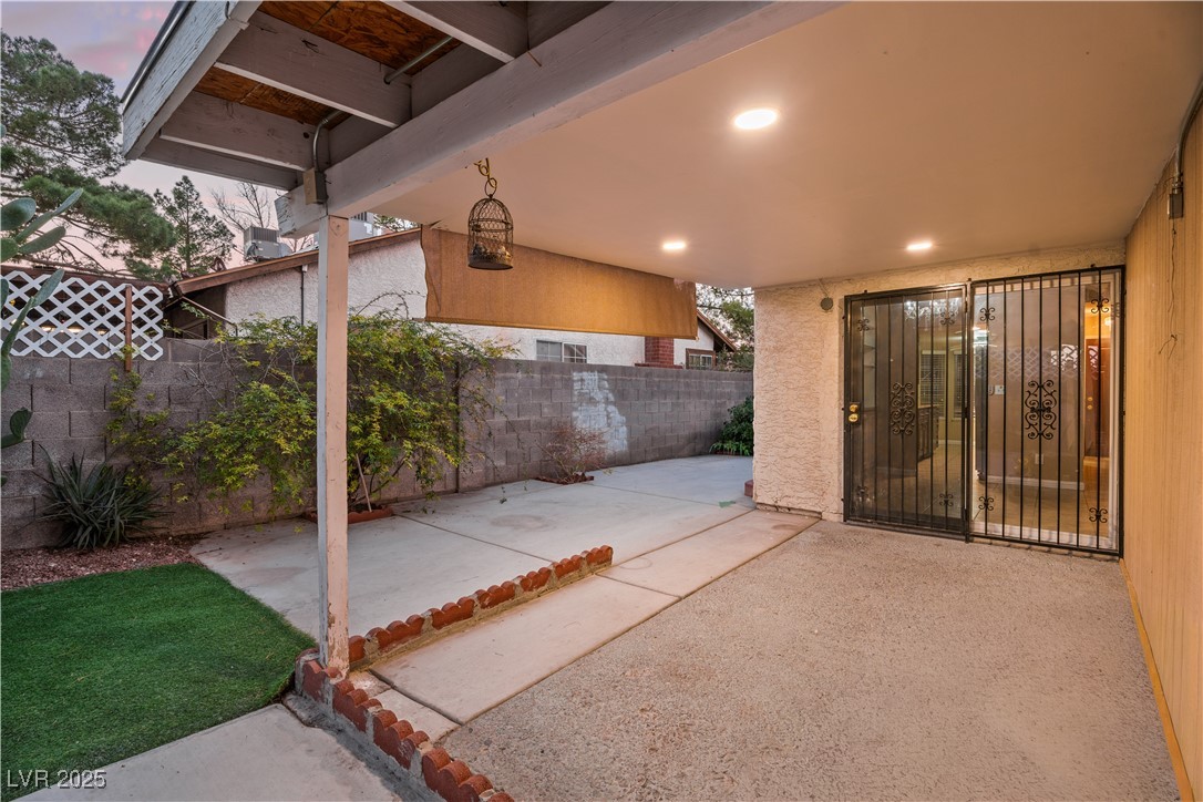 6205 Carmen Boulevard Las Vegas, NV 89108 - Photo 38 of 51