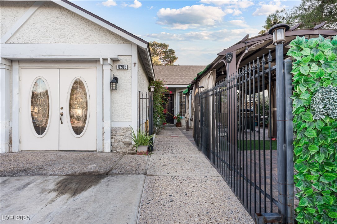 6205 Carmen Boulevard Las Vegas, NV 89108 - Photo 4 of 51