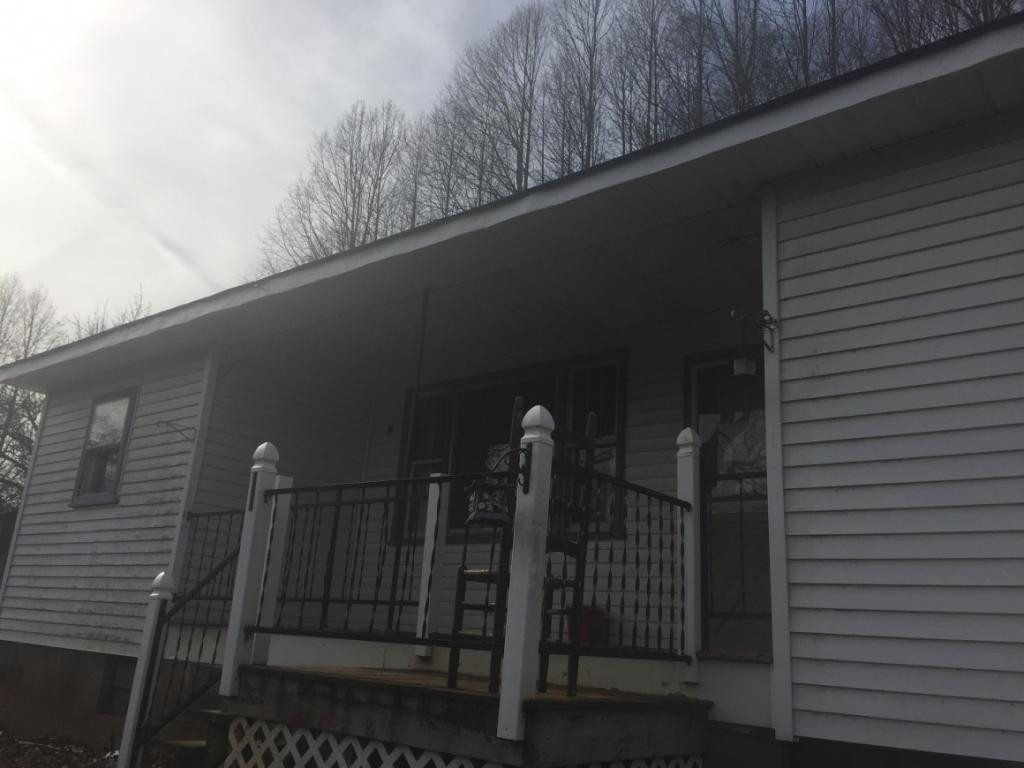 371 Stout Hollow Road Hampton, TN 37658 - Photo 3 of 30 Photo 3