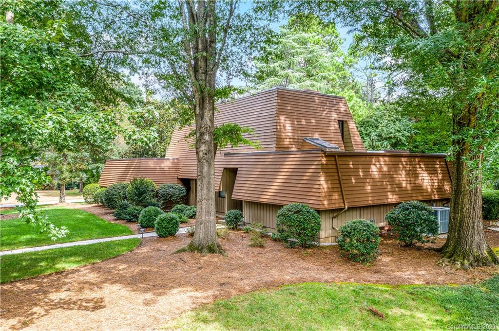 5220 Rounding Run Road, Unit 159 Charlotte, NC 28277 - Photo 9 of 42 a view of a house with a yard