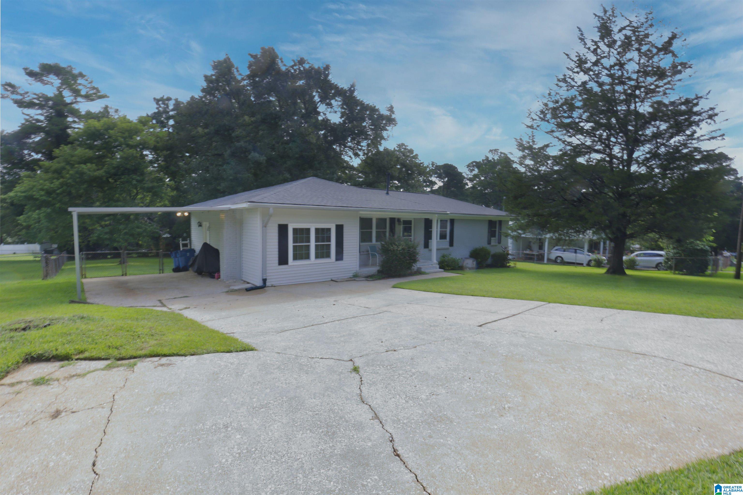 604 Elizabeth Road Southwest Jacksonville, AL 36265 - Photo 2 of 27 Gallery Image 2