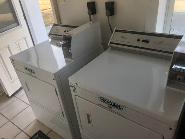 $1,700 | 3401 Ocean Avenue, Unit 11, Brigantine, NJ 08203