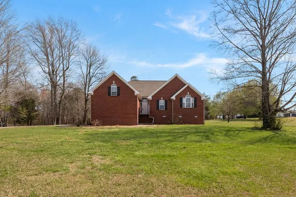 $415,000 | 1250 Old Eastside Road, Burns, TN 37029