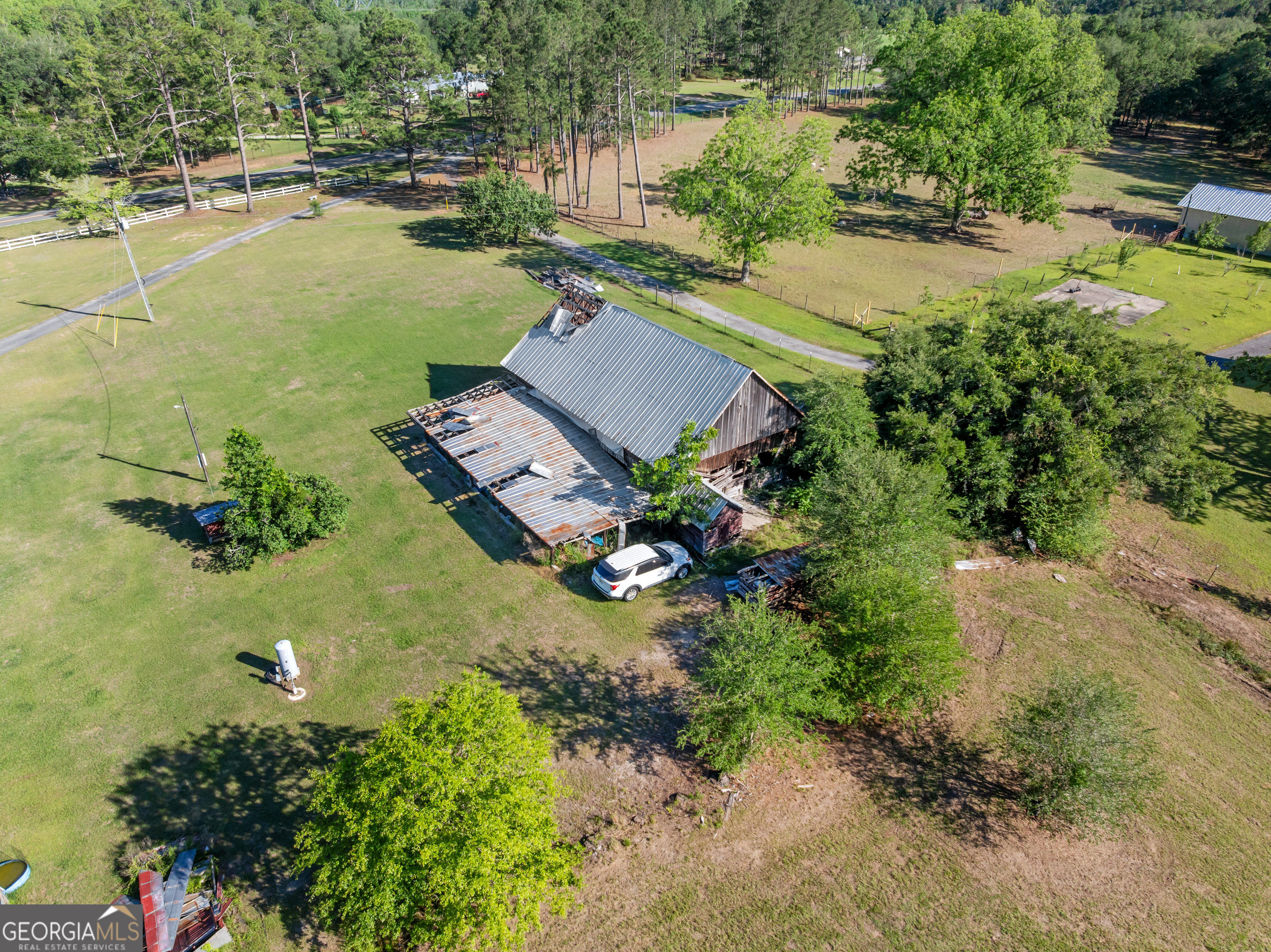 5065 10 Mile Road Baxley, GA 31513 - Photo 68 of 70 an aerial view of residential houses with outdoor space