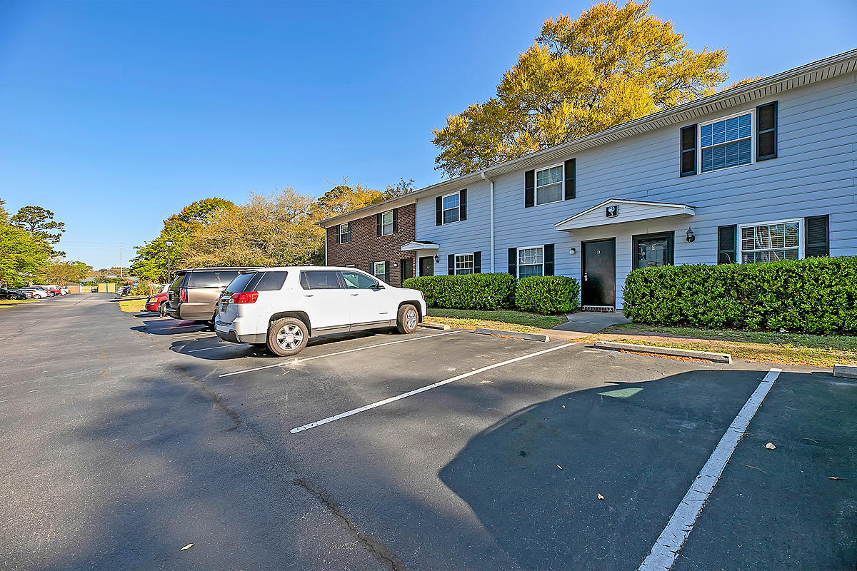 21 Rivers Point Row, Unit 3E Charleston, SC 29412 - Photo 2 of 18 CREM_21 Rivers Point Row Unit 3E_020