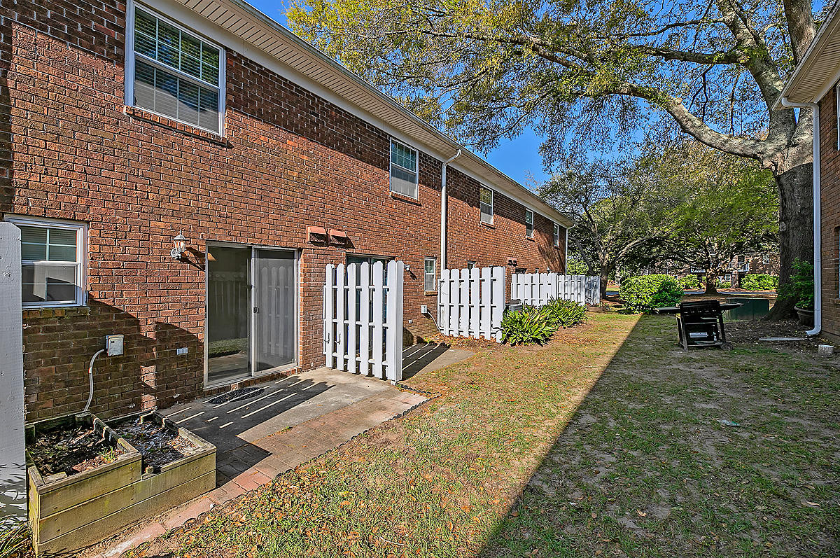 21 Rivers Point Row, Unit 3E Charleston, SC 29412 - Photo 18 of 18 CREM_21 Rivers Point Row Unit 3E_018