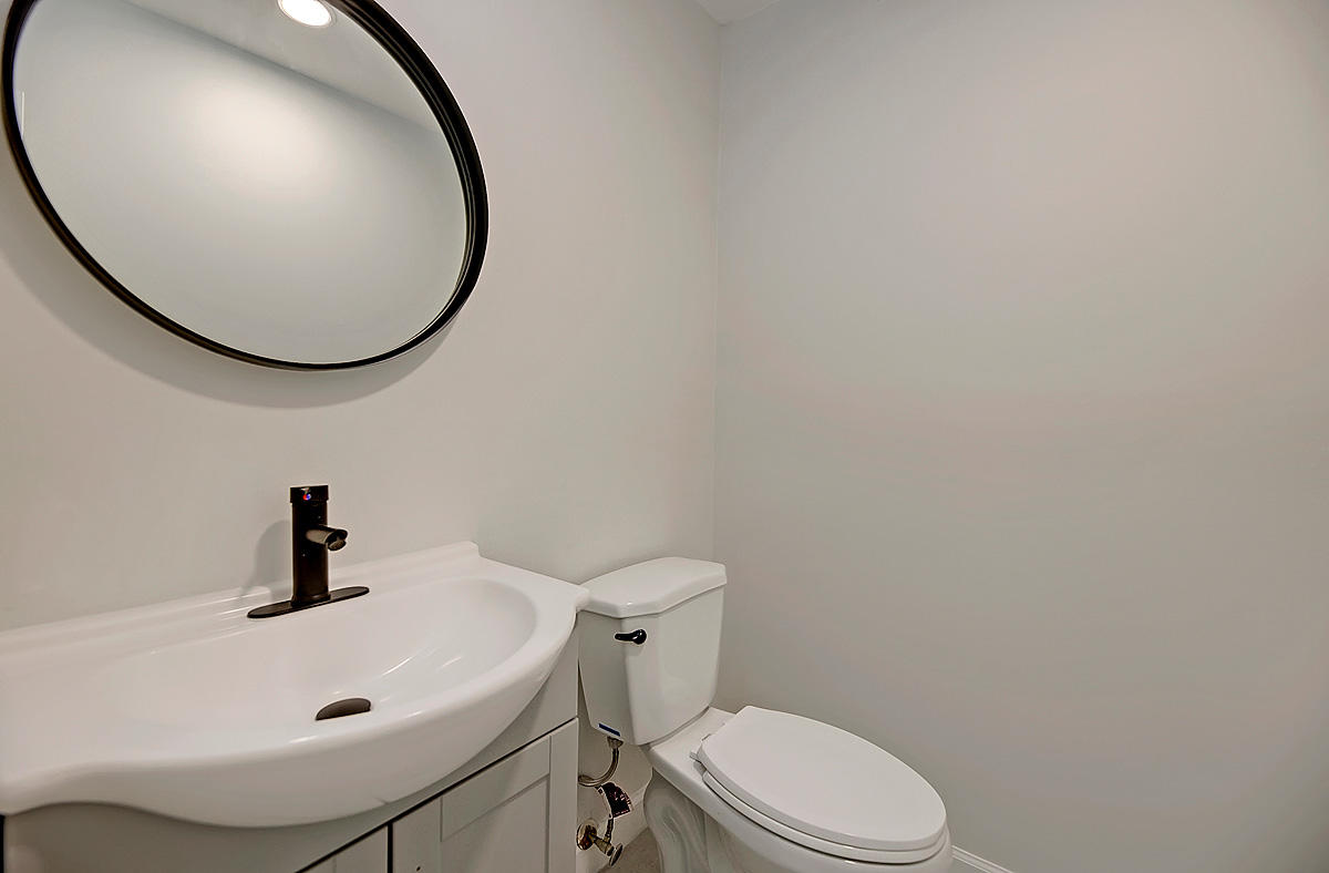 21 Rivers Point Row, Unit 3E Charleston, SC 29412 - Photo 6 of 18 CREM_21 Rivers Point Row Unit 3E_005