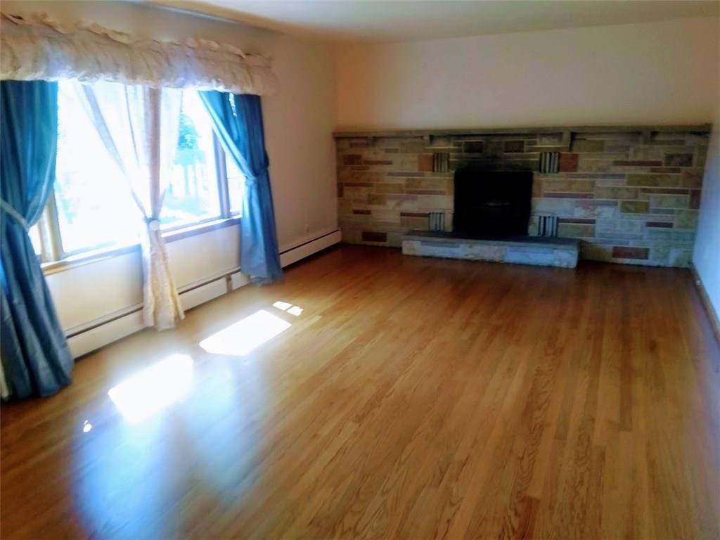 188 Metz Road Parker, PA 16049 - Photo 9 of 25 LIVING ROOM GREAT HARD FLOORS