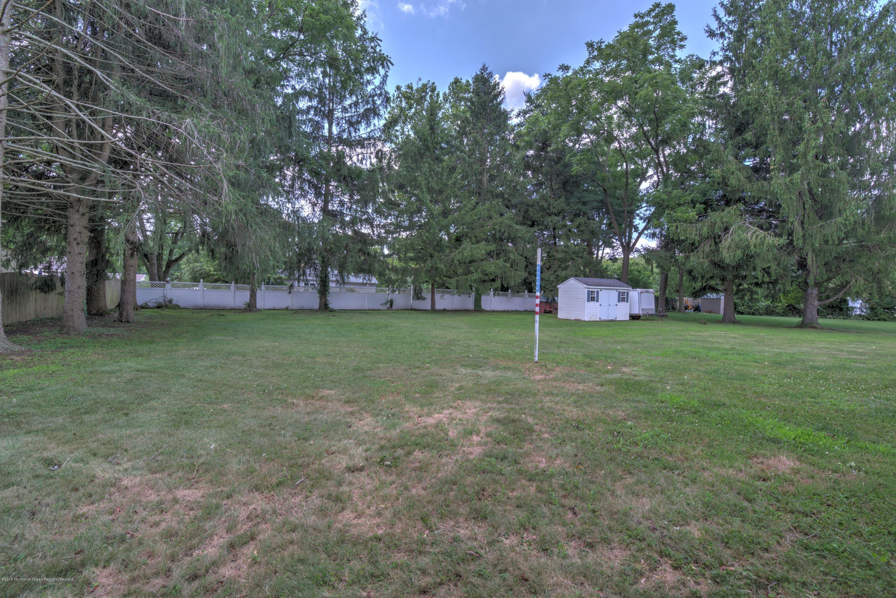 161 Bar Harbor Road Freehold, NJ 07728 - Photo 26 of 27 027_BACK YARD