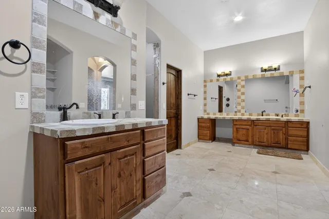 $825,000 | 5580 East 10th Avenue, Apache Junction, AZ 85119