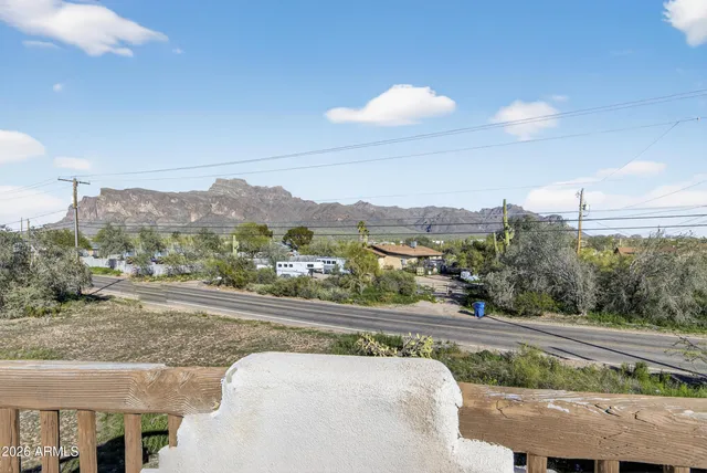 $825,000 | 5580 East 10th Avenue, Apache Junction, AZ 85119