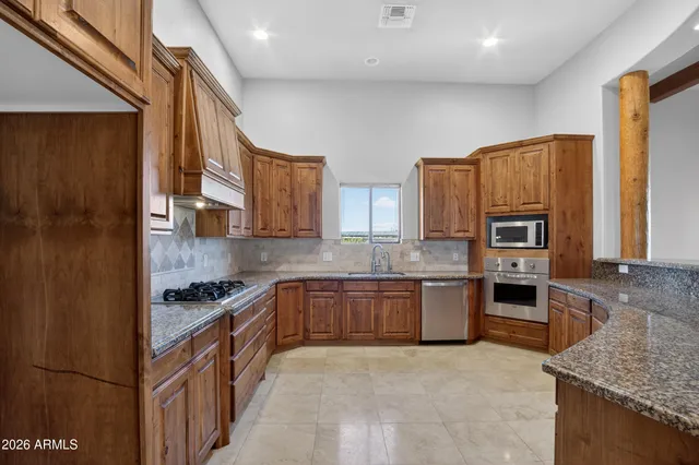 $825,000 | 5580 East 10th Avenue, Apache Junction, AZ 85119