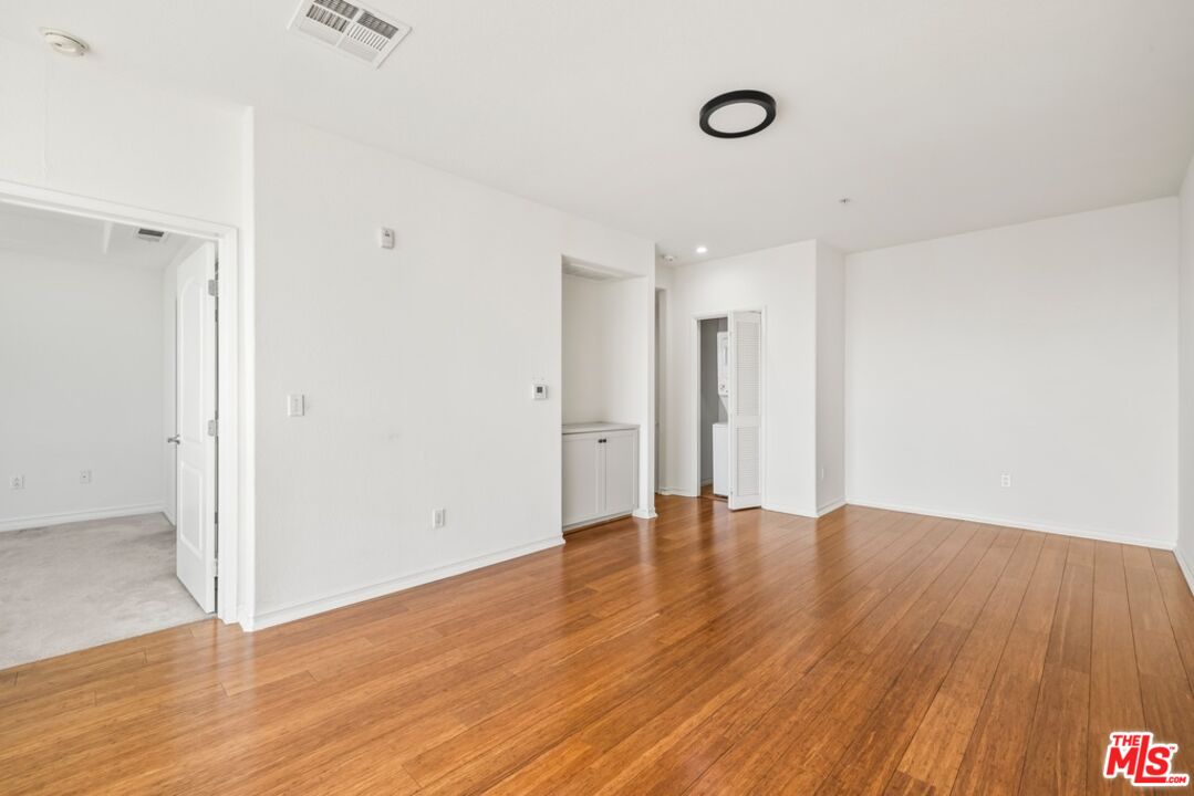 629 Traction Avenue, Unit 403 Los Angeles, CA 90013 - Photo 11 of 22