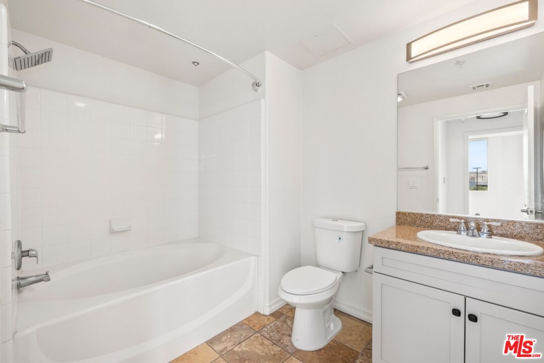 629 Traction Avenue, Unit 403 Los Angeles, CA 90013 - Photo 14 of 22