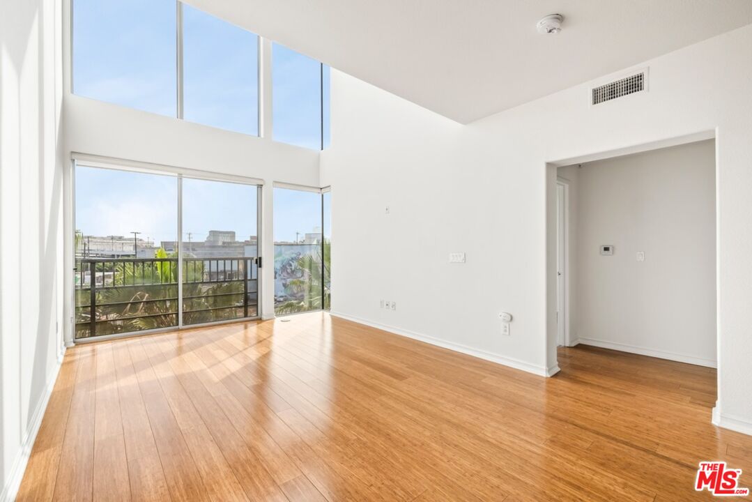 629 Traction Avenue, Unit 403 Los Angeles, CA 90013 - Photo 4 of 22