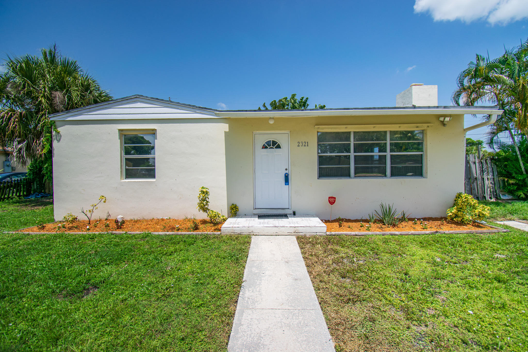 2321 Robin Road West Palm Beach, FL 33409 - Photo 1 of 14 2321 Robin Rd