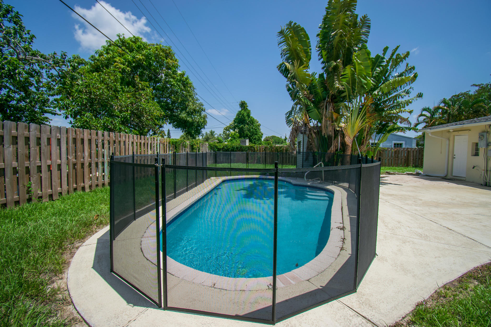 2321 Robin Road West Palm Beach, FL 33409 - Photo 11 of 14 2321 Robin Rd - Pool