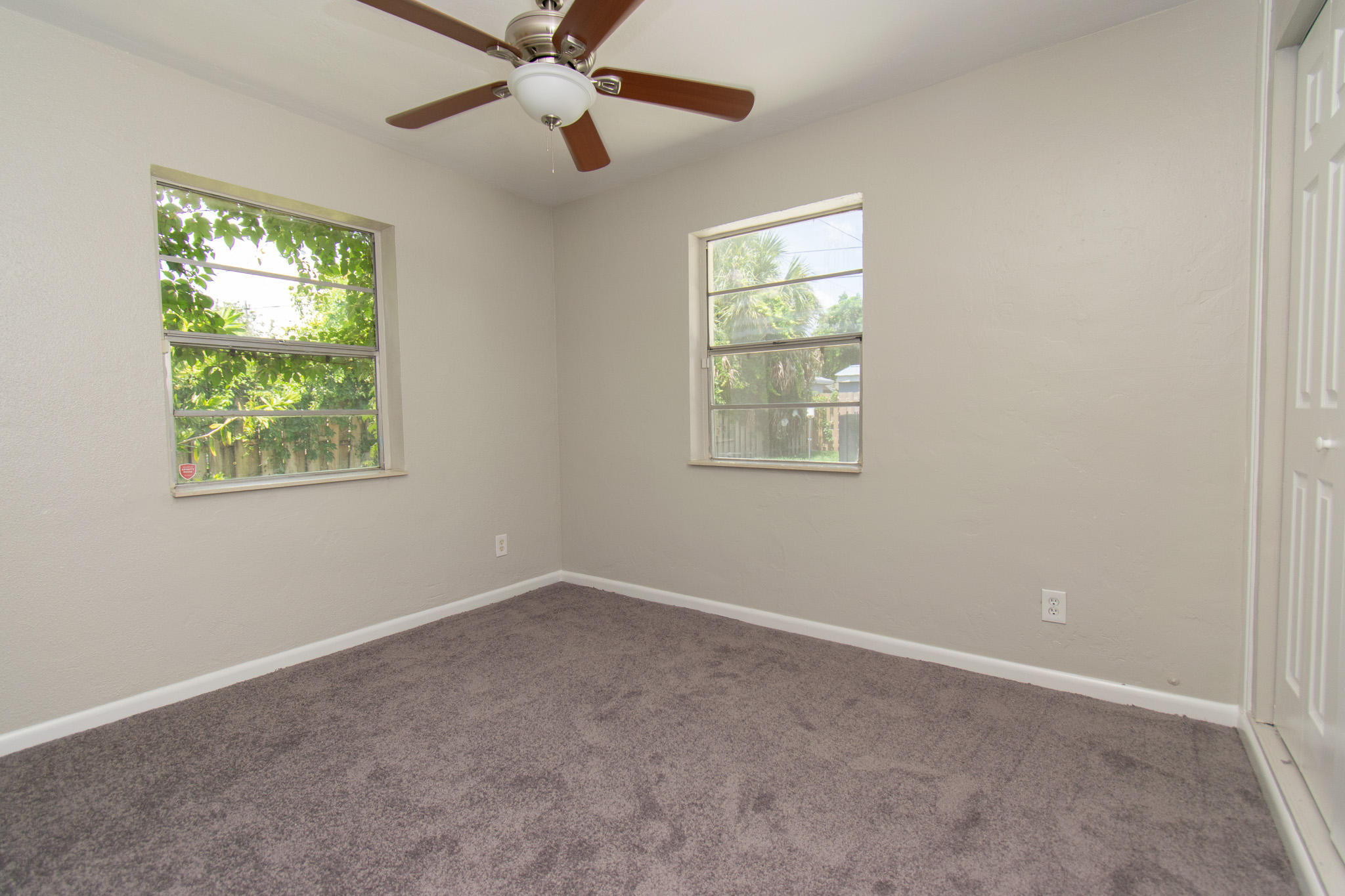 2321 Robin Road West Palm Beach, FL 33409 - Photo 9 of 14 2321 Robin Rd - BR 3