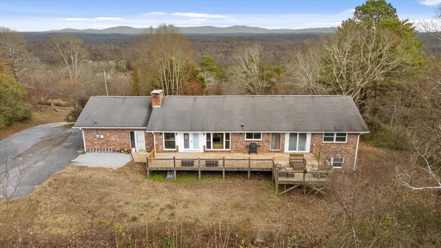 $420,000 | 1653 Clearview Drive, Ringgold, GA 30736