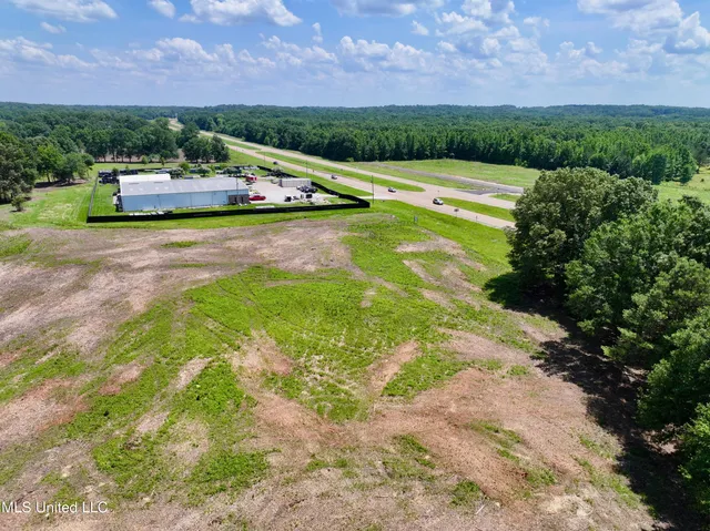 $2,874,960 | 0 North Ms Highway, Flora, MS 39071