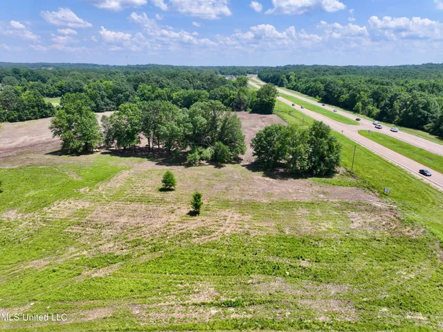 $2,874,960 | 0 North Ms Highway, Flora, MS 39071
