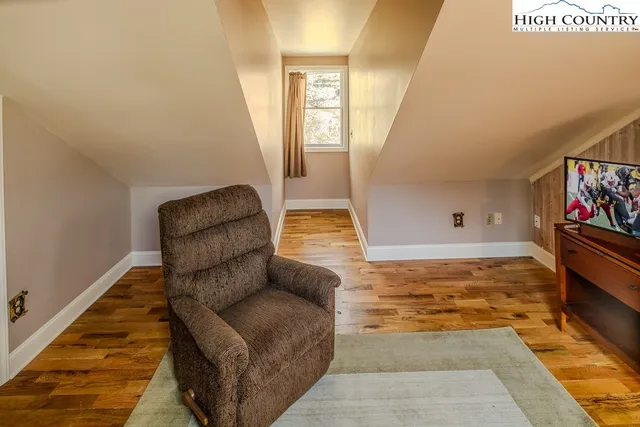 $399,000 | 126 Staghorn Hollow Road, Beech Mountain, NC 28604