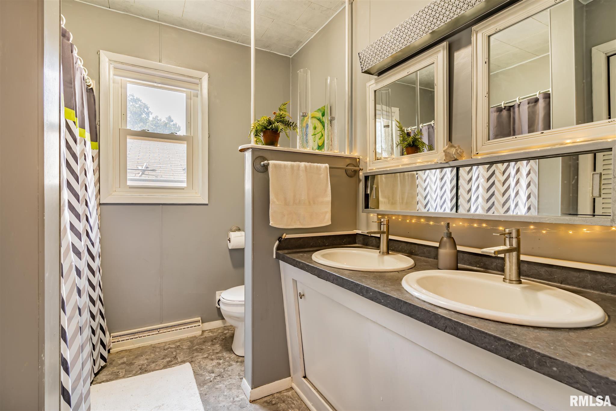 26353 North Orion School Road Canton, IL 61520 - Photo 16 of 36 Gallery Image 16