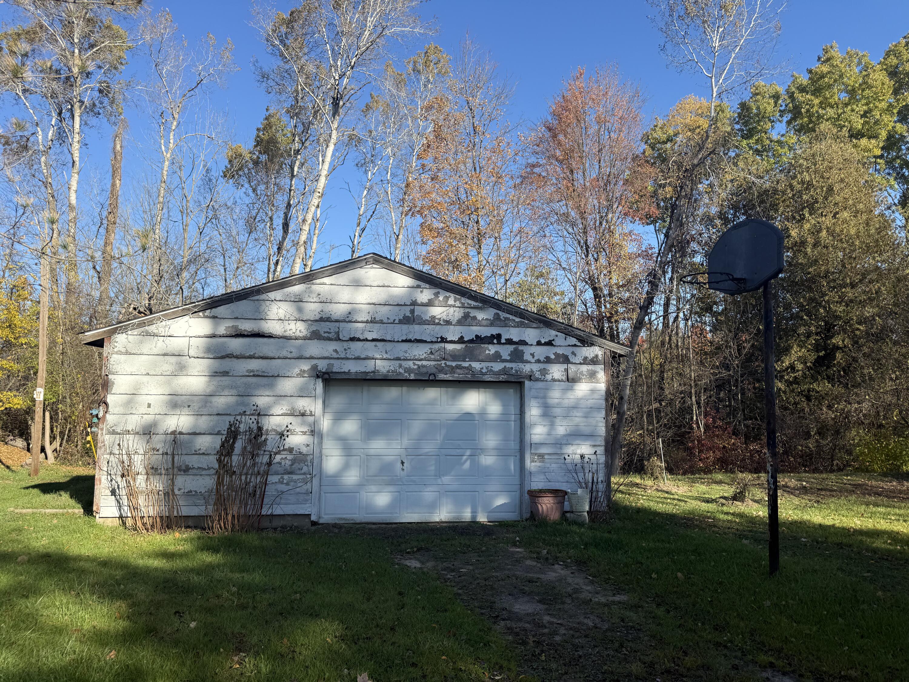 393 West Lever Road Hart, MI 49420 - Photo 3 of 4 3