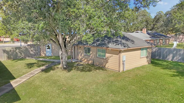 $595,000 | 9206 West Sterling Drive, Pearland, TX 77584