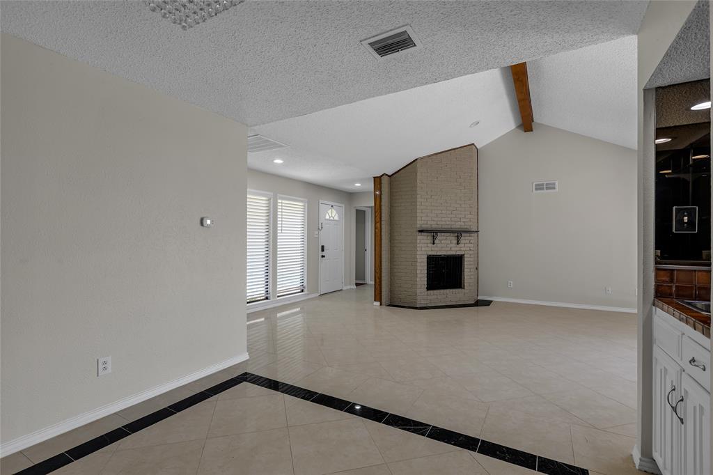 1007 Wimbledon Lane Plano, TX 75075 - Photo 11 of 30